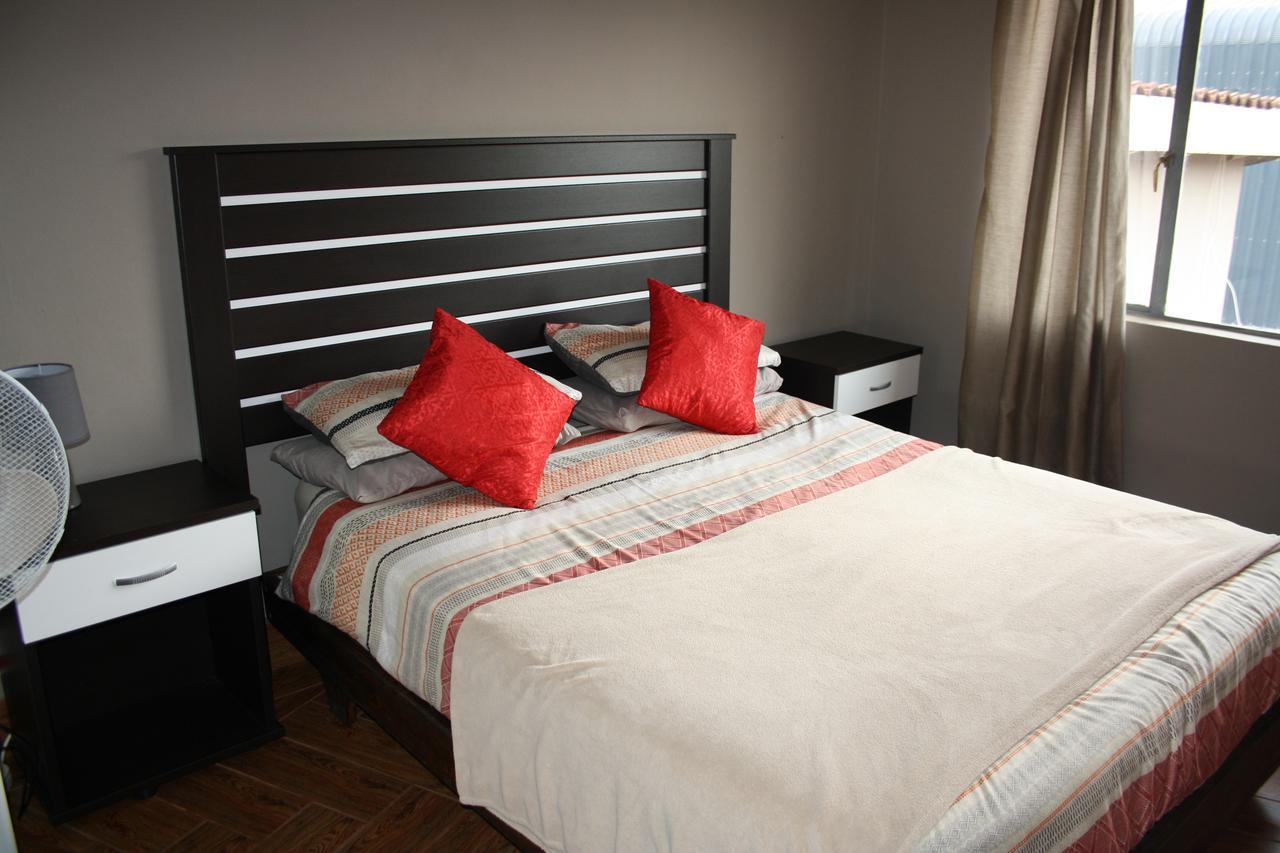 Hotel Kusha Two Sabie Esterno foto